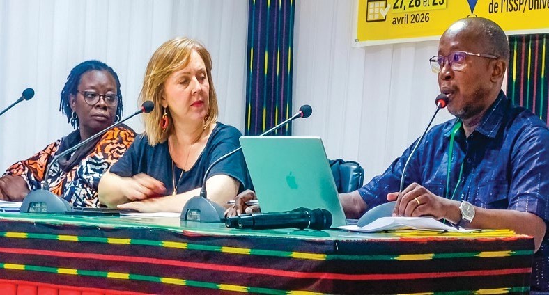 Présidium de la session thématique sur le renforcement des capacités avec Madame Raphaëlle VIGNOL, Dr Koko Zebeto HOUEDAKOR et Dr Emile OUEDRAOGO